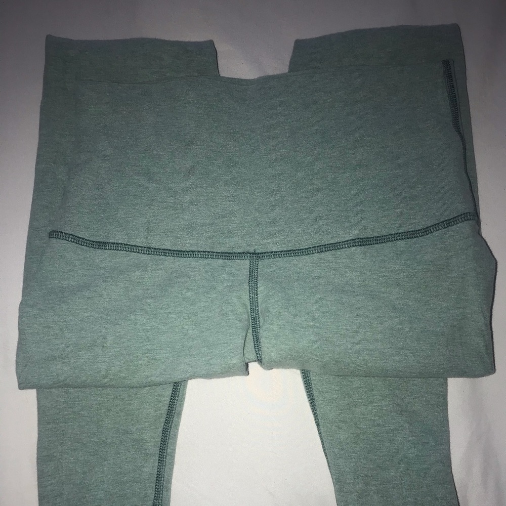 Size four lulu leggings